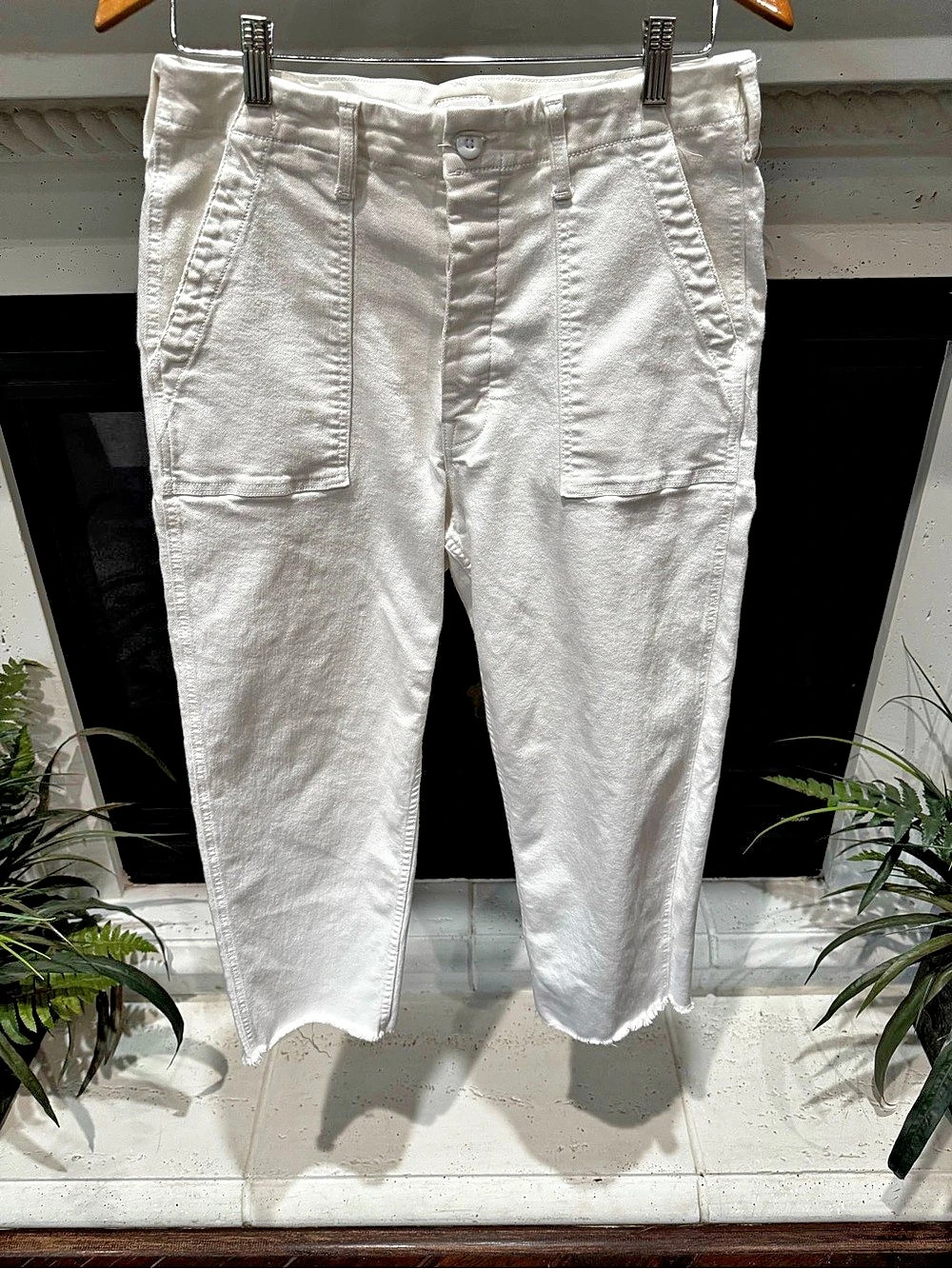 MOTHER Patch Pocket Private Ankle Fray Fairest of Them All Wash Jeans Waist 29
